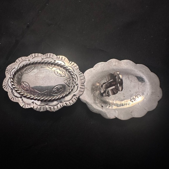 Vintage Navajo Sterling Silver Concho Clip-On Earrings - 18.3g - Picture 4 of 5